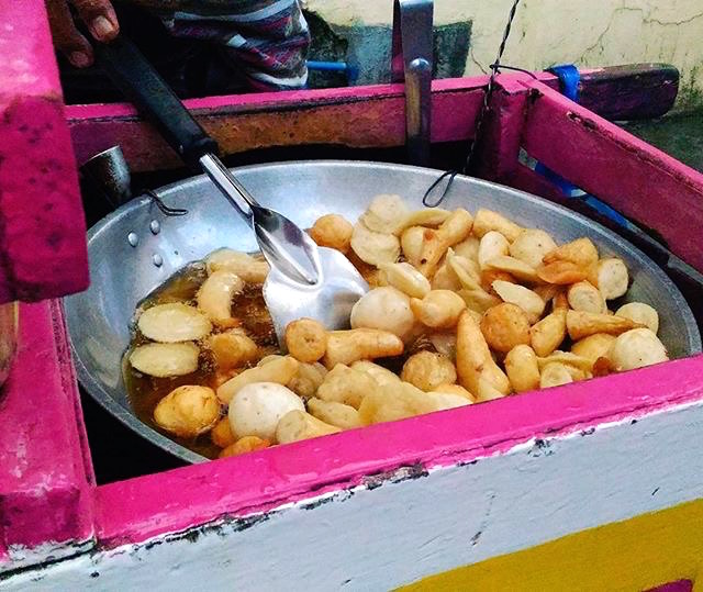 Filipino Snack: Fishballs