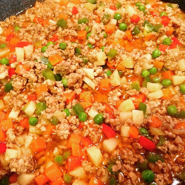 Pikadilyo (Picadillo)