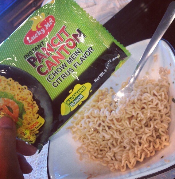 Lucky Me Pancit Canton Kalamansi Flavor