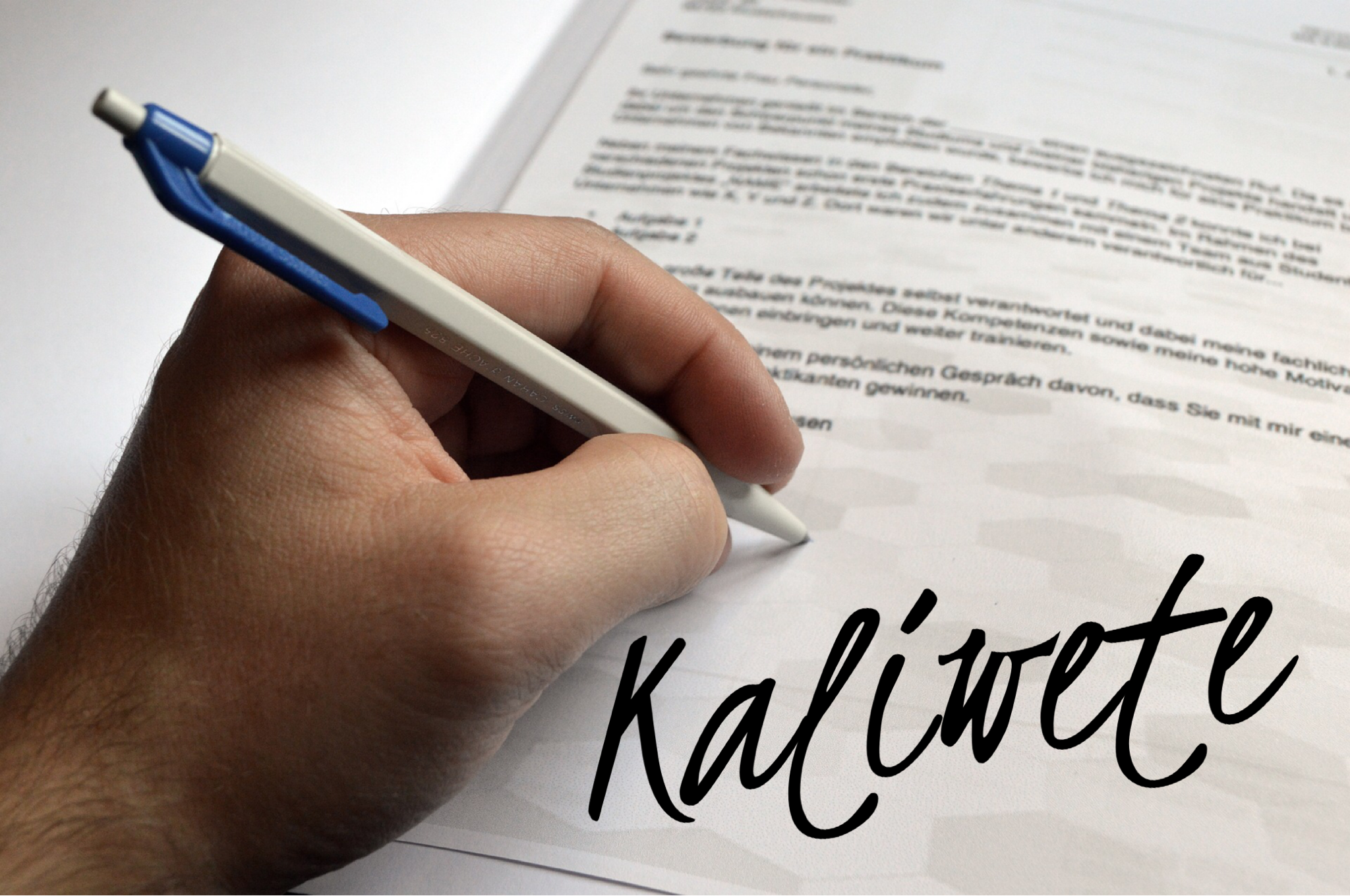 leftie in Tagalog