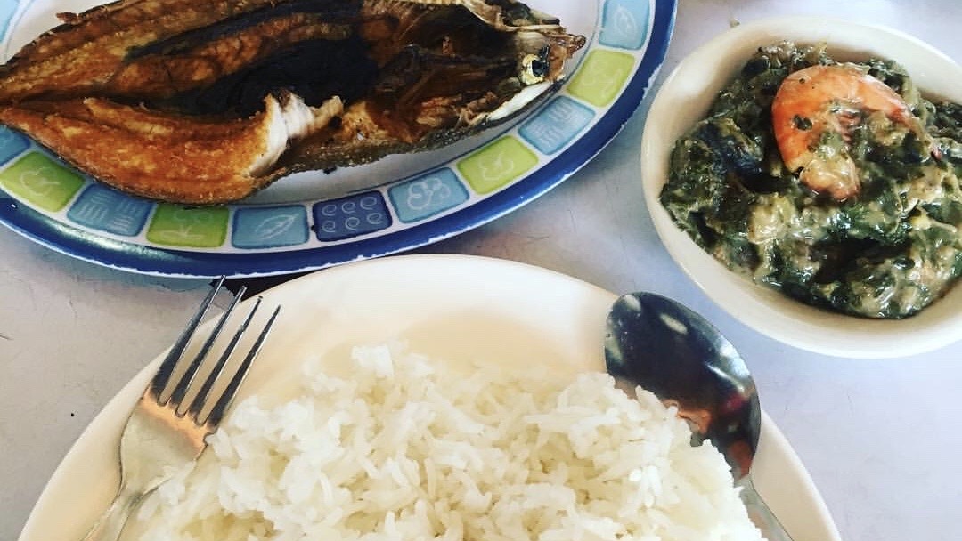 lunch in Tagalog
