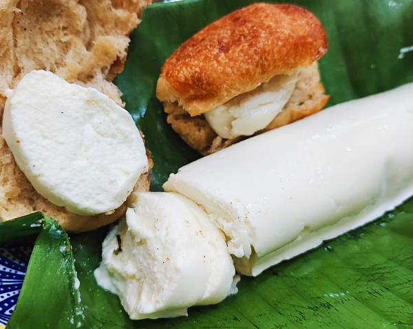kesong puti sa pandesal